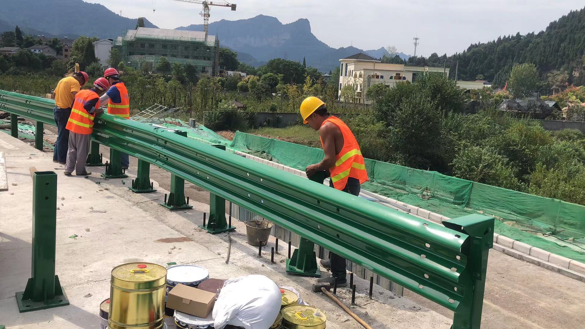 那曲县高速公路波形护栏热镀锌波形护栏 - 推荐